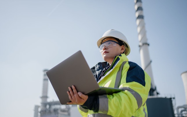 engineer-working-at-a-power-plant.cdn